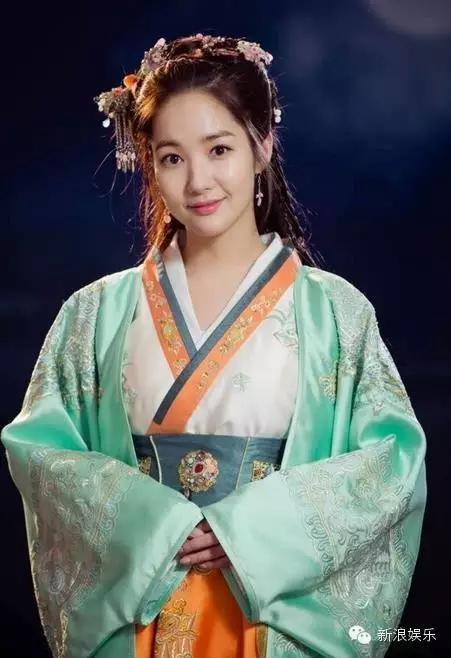 允兒招架不住古裝？韓國女星古裝LOOK一覽 誰贏了？