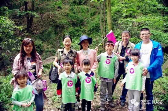 這表情是喜還是樂(lè)？