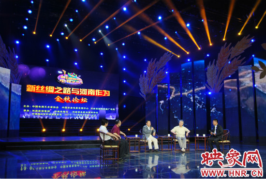 在《新絲綢之路與河南作為》電視高端論壇上,來自國內(nèi)相關(guān)領(lǐng)域的專家學(xué)者進行了精彩演講。