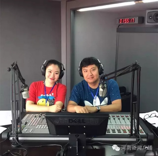 河南新聞廣播主持人趙凱、田羽全程現(xiàn)場直播