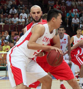 華仔+郭少男籃新控衛(wèi)組合 首次聯手希望在明天