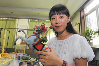 精美的造型，你能想到是鐘蕾用面做成的嗎