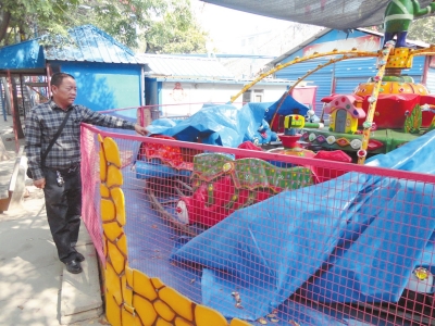 小涵的家人說(shuō)，小涵就是在這里被卷進(jìn)車(chē)輪下的