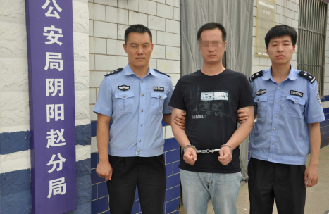 漯河男子預(yù)約奔馳婚車遭爽約 怒砸后發(fā)現(xiàn)認(rèn)錯了