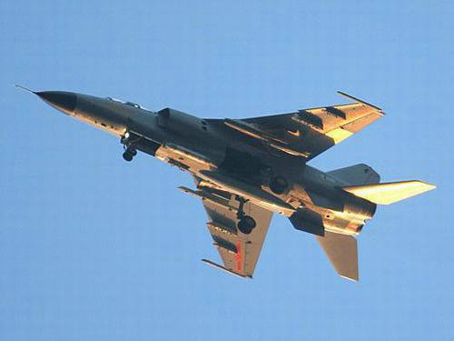 資料圖：進(jìn)行訓(xùn)練中國(guó)空軍飛豹戰(zhàn)機(jī)。