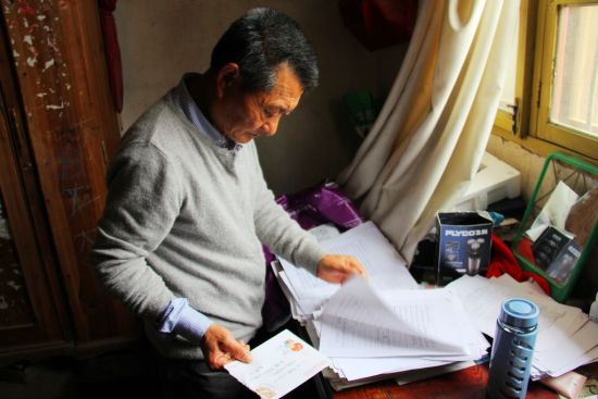 這些信成了張家的“寶貝”，哥哥張高發(fā)表示要好好收藏。