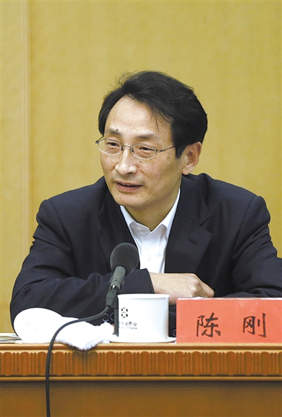 昨日，北京市人大代表、北京市副市長陳剛參與豐臺團小組討論。 新京報記者 浦峰 攝