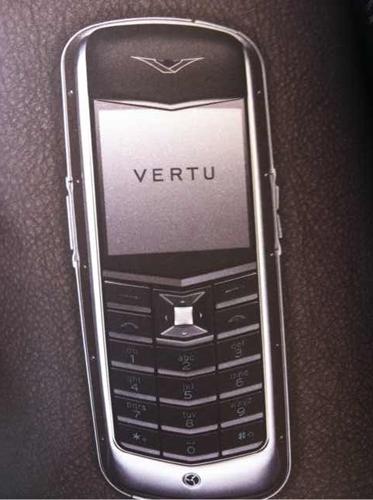 (葉先生的手機(jī)目前已經(jīng)送去維修，圖冊中的手機(jī)是和葉先生同款的。圖/瀟湘晨報滾動新聞記者 文乃斐)