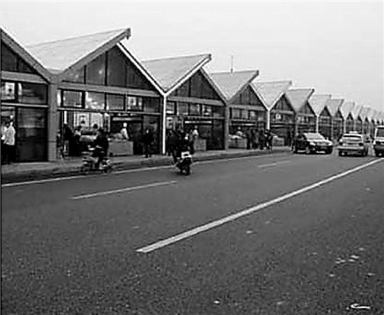 網(wǎng)友拍下的洞頭海鮮排檔照片。