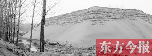 蔣西昌開設(shè)的砂場(chǎng)經(jīng)營(yíng)多年，但至今未遭到過處罰