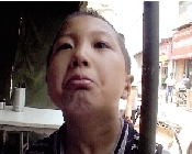 爺爺走后,他一直在哭。