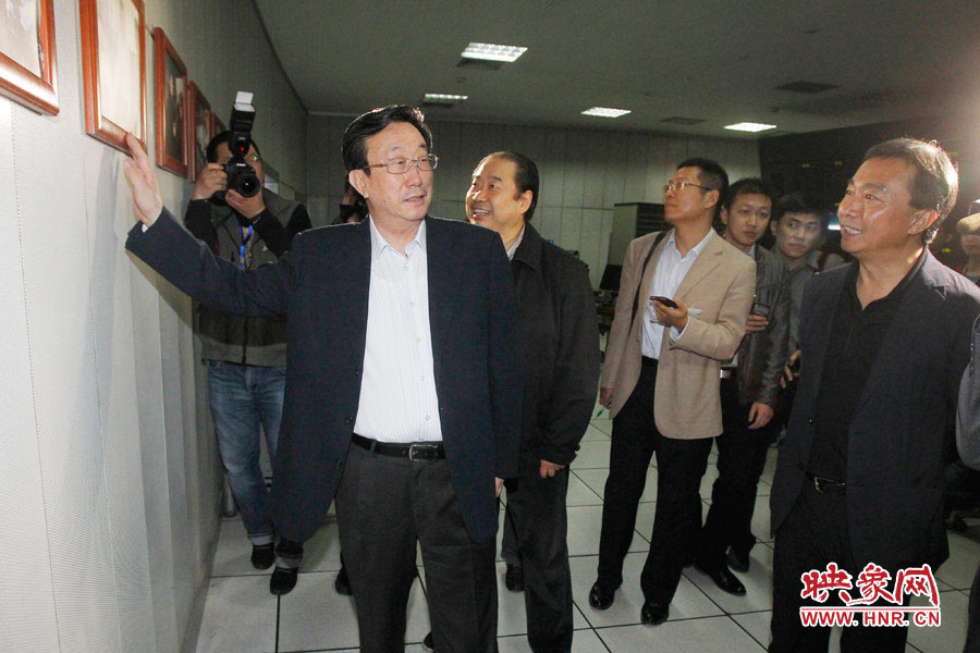 河南省委書記、省人大常委會主任郭庚茂視察河南人民廣播電臺 映象網(wǎng)記者邵恰 段晉哲/攝