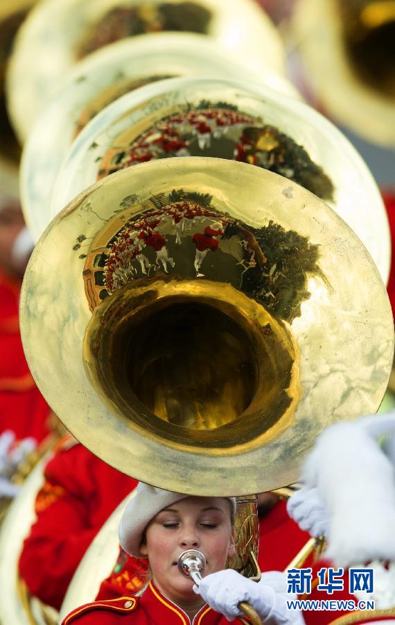 美國(guó)帕薩迪納舉行第124屆玫瑰花車游行 美國(guó)帕薩迪納舉行第124屆玫瑰花車游行