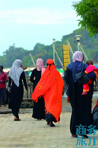 島上的穆斯林女人。