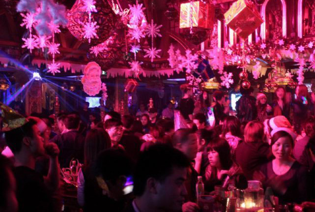 再不狂歡就老了！鄭州圣誕狂歡大攻略