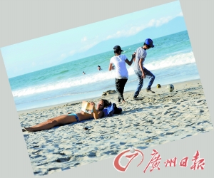 動(dòng)靜皆宜的沙灘。