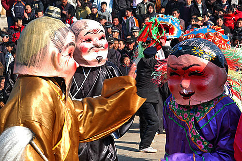 過(guò)大年 逛廟會(huì)——鶴壁?？h社火古廟會(huì)戲耍攻略