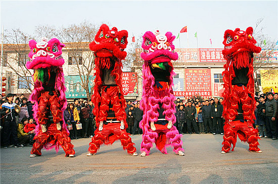 過(guò)大年 逛廟會(huì)——鶴壁?？h社火古廟會(huì)戲耍攻略