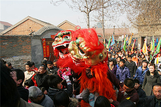 過(guò)大年 逛廟會(huì)——鶴壁?？h社火古廟會(huì)戲耍攻略