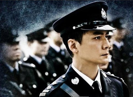 誘惑難擋 盤點(diǎn)最愛(ài)制服男的星座女