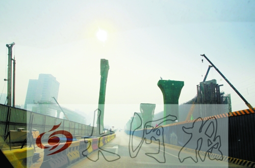 　三環(huán)大“項(xiàng)圈”，西、北兩段預(yù)計(jì)年底通車(chē)