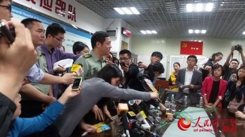 廣州軍區(qū)廣州總醫(yī)院發(fā)布會(huì)現(xiàn)場(chǎng)。