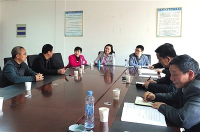 江西省豐城市信訪局接待室，中央信訪督查組約談信訪人。記者 賈世煜 攝