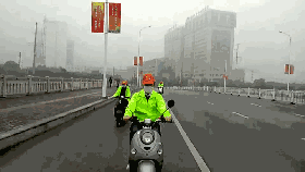 出門(mén)打驢?南寧滴滴打驢被緊急叫停 涉嫌非法營(yíng)運(yùn)