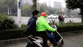 出門(mén)打驢?南寧滴滴打驢被緊急叫停 涉嫌非法營(yíng)運(yùn)