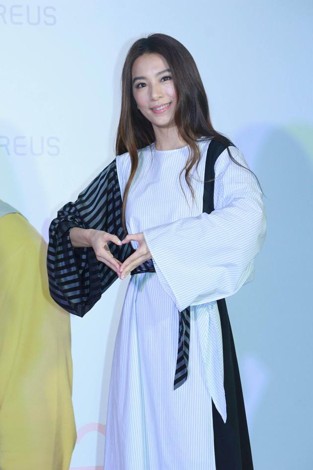 田馥甄比愛(ài)心 田馥甄比愛(ài)心