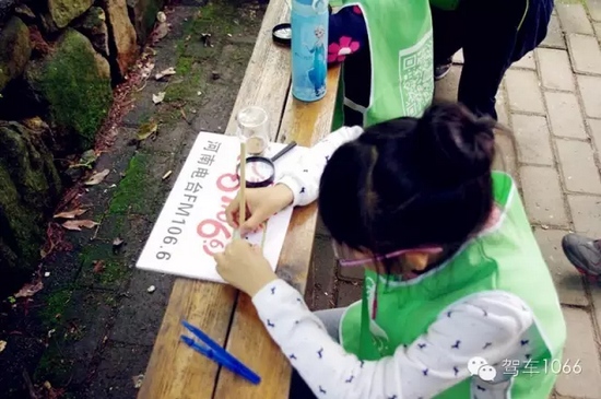 寶貝，爸爸媽媽一直在身后看你認(rèn)真完成任務(wù)！我的女兒棒棒噠！