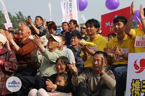 看你們的表情就知道，你們?cè)谙?，再?lái)一段！