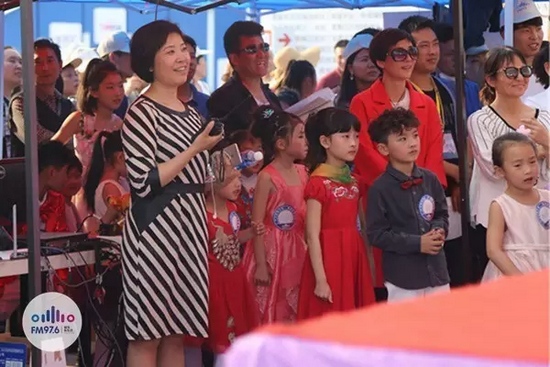 等等，這畫風(fēng)轉(zhuǎn)變太快我不明白了，看見啥了突然這么高興？