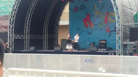 河南交通廣播主持人佳音、彎彎、朱浩都登上了優(yōu)放舞臺，優(yōu)放，交廣在這里！