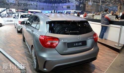 奔馳A45 AMG 奔馳A45 AMG
