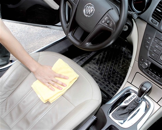 真皮座椅的清潔與養(yǎng)護(hù) 真皮座椅的清潔與養(yǎng)護(hù)