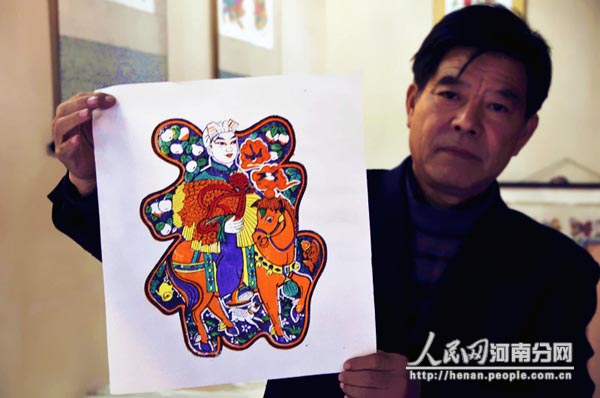 開封鼓樓商業(yè)街開街 朱仙鎮(zhèn)年畫亮相鼓樓 開封鼓樓商業(yè)街開街 朱仙鎮(zhèn)年畫亮相鼓樓