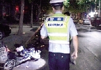 被推行的電動(dòng)車 被推行的電動(dòng)車