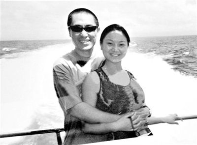 張藝謀與現(xiàn)任妻子陳婷。資料圖片
