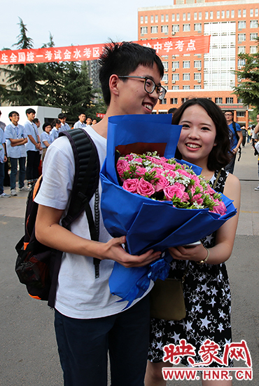 還有一種情，它是懵懂的情愫，你若安好，便是晴天。