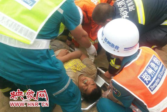 事故現(xiàn)場，一人被救出