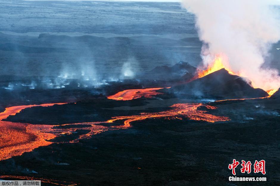 冰島巴達本加火山爆發(fā) 冰島巴達本加火山爆發(fā)