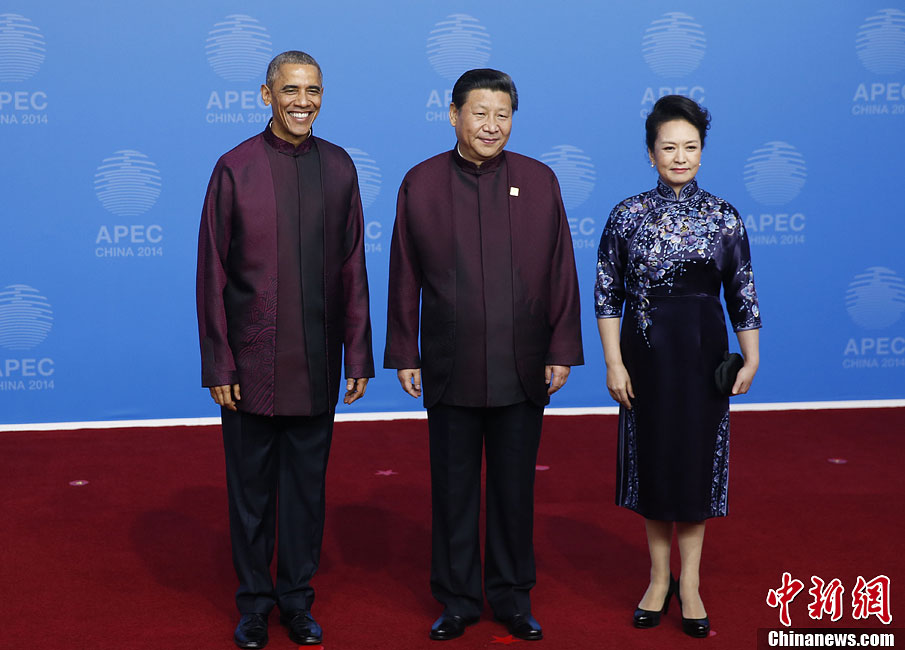 圖為習(xí)近平夫婦歡迎美國總統(tǒng)奧巴馬。中新社發(fā) 杜洋 攝