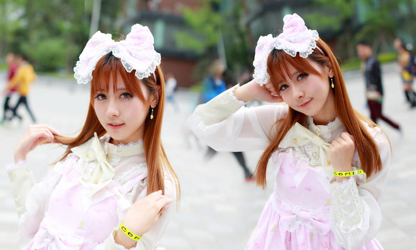 成都舉行西南最大動漫展 性感萌妹頻頻搶鏡 成都舉行西南最大動漫展 性感萌妹頻頻搶鏡