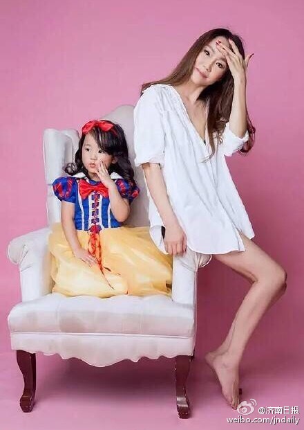 50歲外婆堪比美少女 50歲外婆堪比美少女