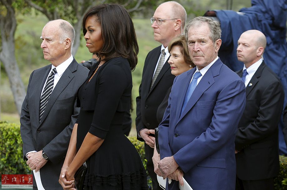 各國領(lǐng)導(dǎo)人退休后都干啥？小布什刷盤布朗教書