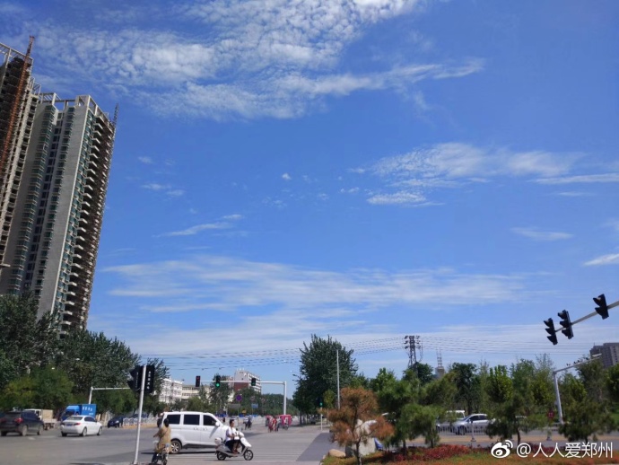 又被鄭州的藍(lán)天刷屏！隨便一拍就是手機(jī)壁紙