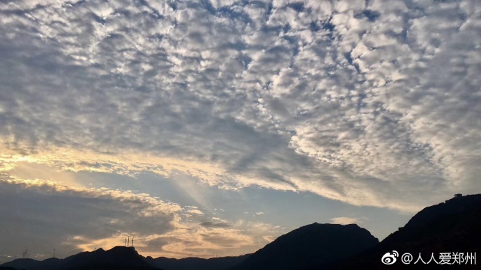 又被鄭州的藍(lán)天刷屏！隨便一拍就是手機(jī)壁紙