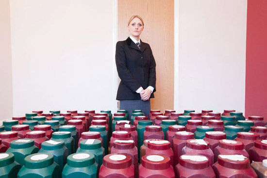 英25萬(wàn)具骨灰滯留殯儀館，部分存放逾40年無(wú)人認(rèn)領(lǐng)。（網(wǎng)頁(yè)截圖）