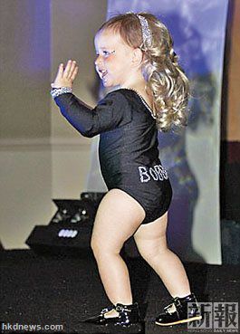 博伊登每當(dāng)音樂(lè)響起，便會(huì)手舞足蹈。